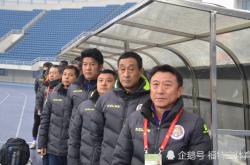 开云体育入口-队员们用实力征服赛场，赢得掌声和尊重