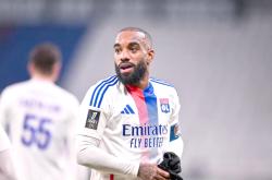 开云体育中国-关于里昂签下新援，拟调整首发阵容的信息