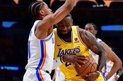 开云体育app-湖人大胜黄蜂，全队表现出色！