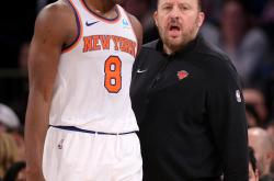 开云体育中国-步行者惨败森林狼，遭遇连败