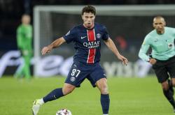 开云官方app入口-法甲巴黎圣日耳曼客场2比0击败南特，领先第二名6分。