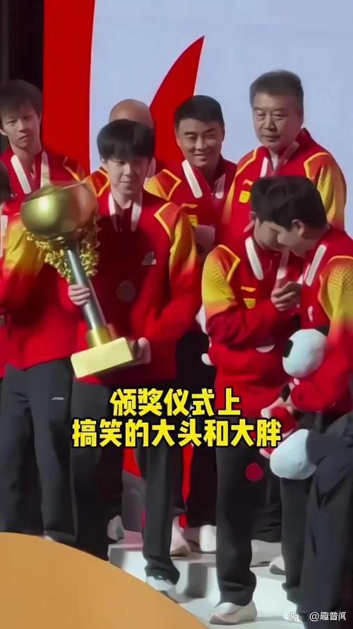 火爆场面!选手们精湛技艺赢得喝彩不断 火爆场面!选手们精湛技艺赢得喝彩不断