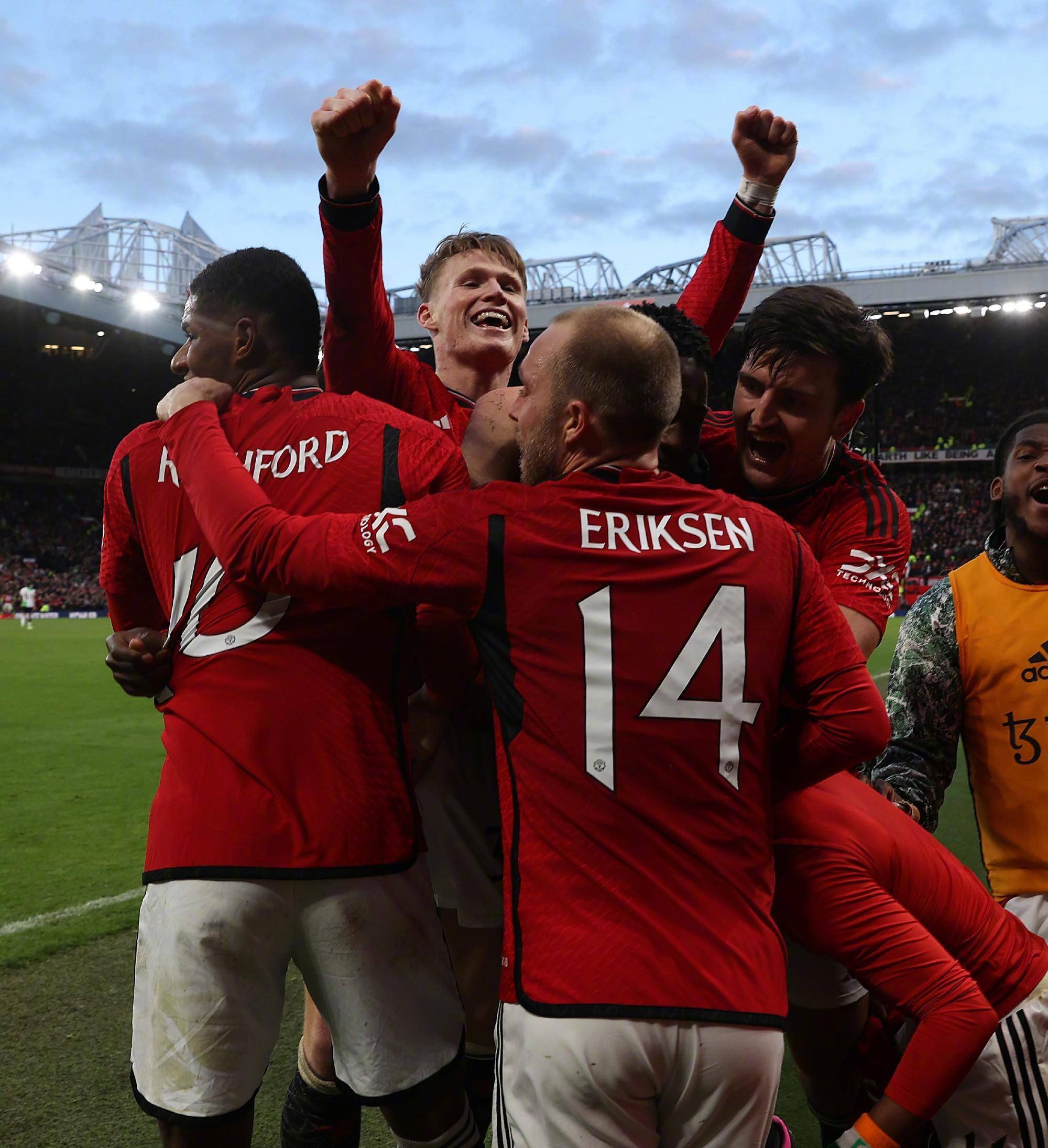 关于利物浦主场击败曼联,坐拥榜首宝座安稳的信息 关于利物浦主场击败曼联,坐拥榜首宝座安稳的信息