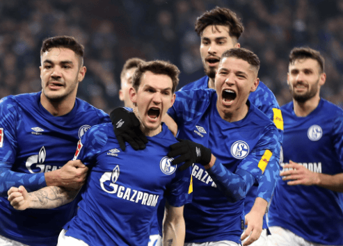 沙尔克取得关键胜利，成功晋级