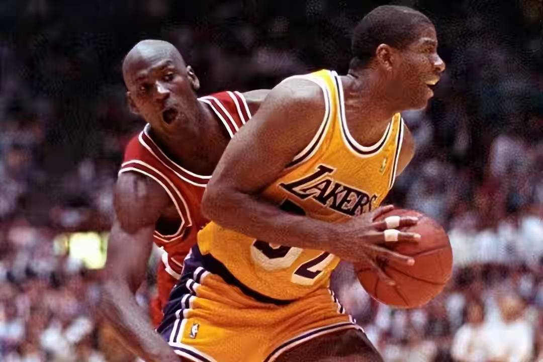 新秀表现出色,球队被看好赛季表现 新秀表现出色,球队被看好赛季表现