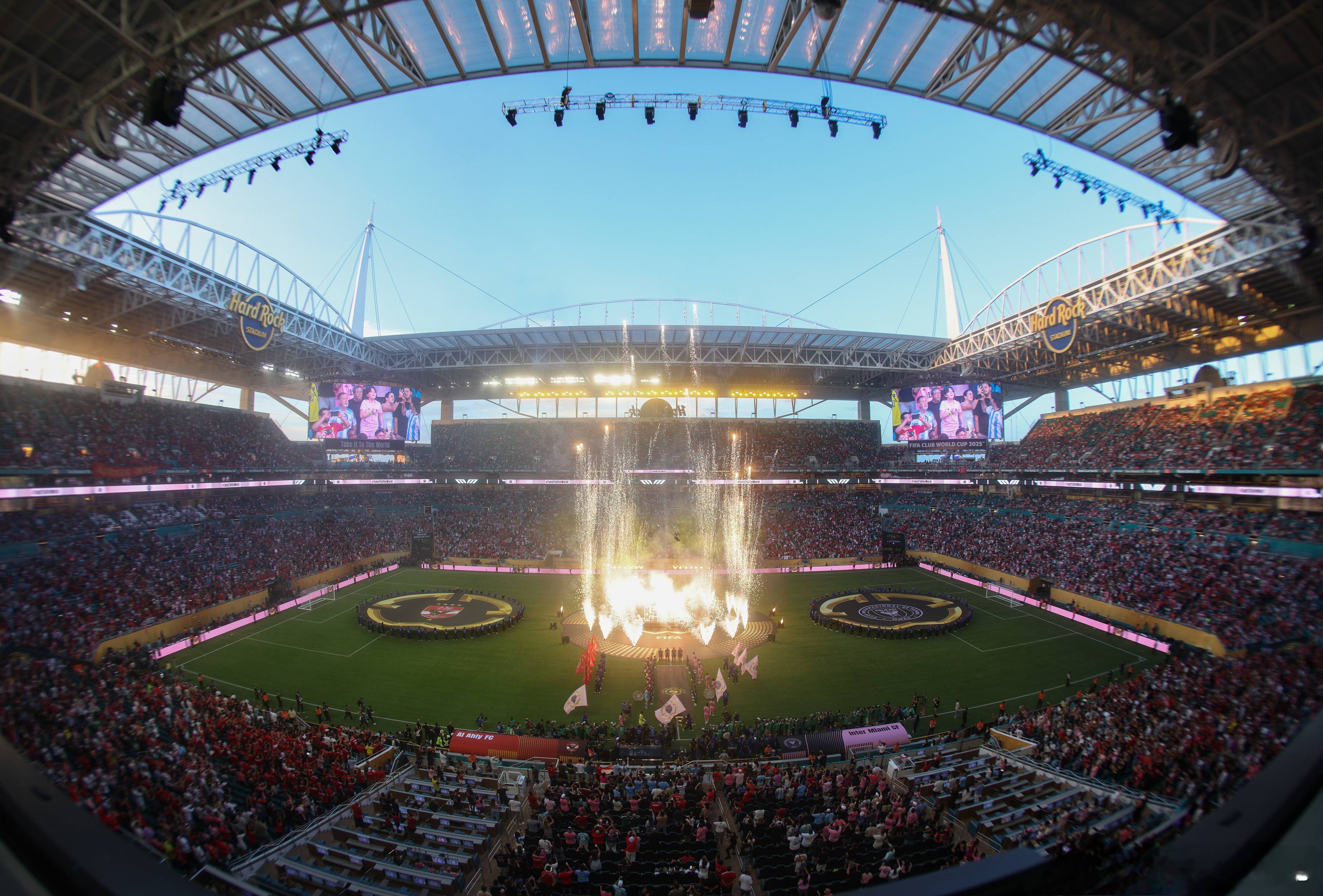 关于梅开二度!新星闪耀欧洲赛场的信息 关于梅开二度!新星闪耀欧洲赛场的信息