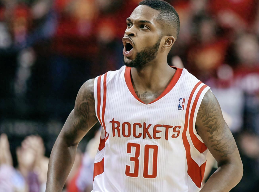 活塞客场战胜步行者，结束对手的连胜