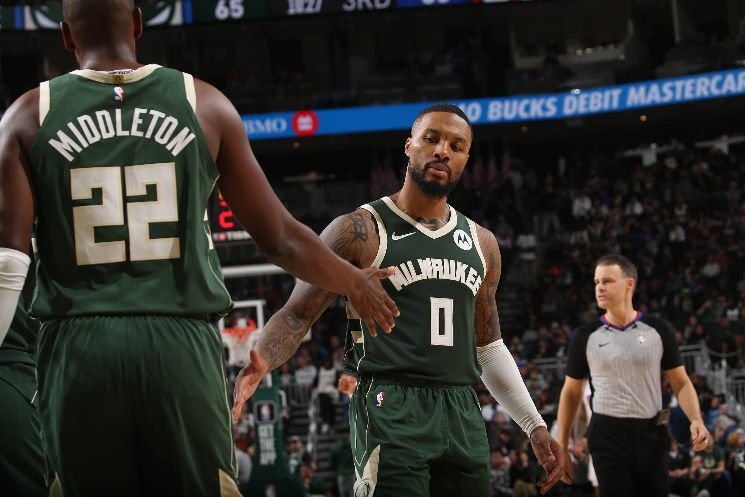 雄鹿战胜勇士，登顶联盟排名的简单介绍