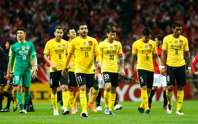 关于广州恒大客场不敌浦项制铁2-1，小组赛3轮1胜2负积3分排名垫底的信息