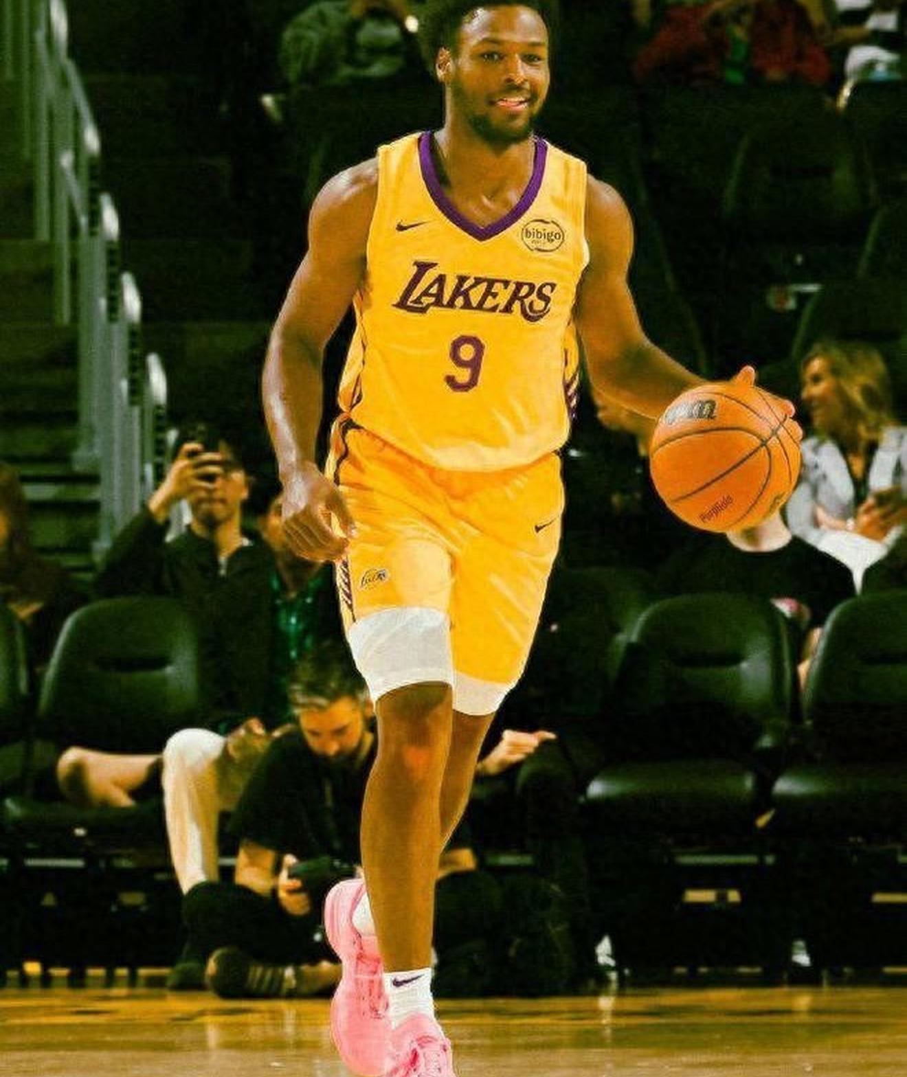 湖人以大胜结束对热火的连胜