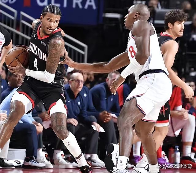 快船惜败火箭,遭遇两连败 快船惜败火箭,遭遇两连败