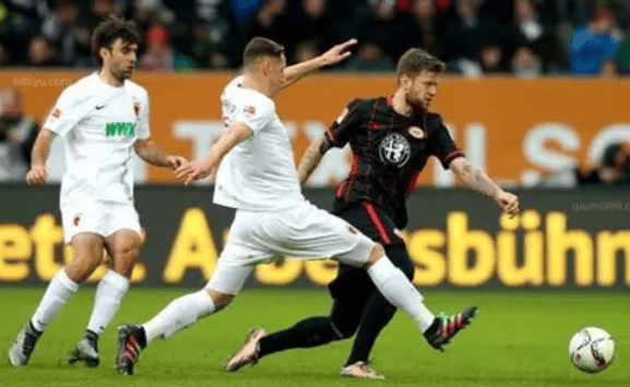 奥格斯堡客场大败，遭遇联赛连败